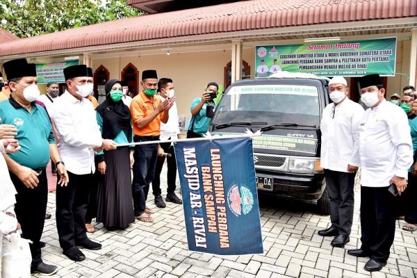 Peluncuran Bank Sampah Masjid Ar-Rivai Edy Rahmayadi Ajak Masjid di Sumut Lakukan Hal Sama